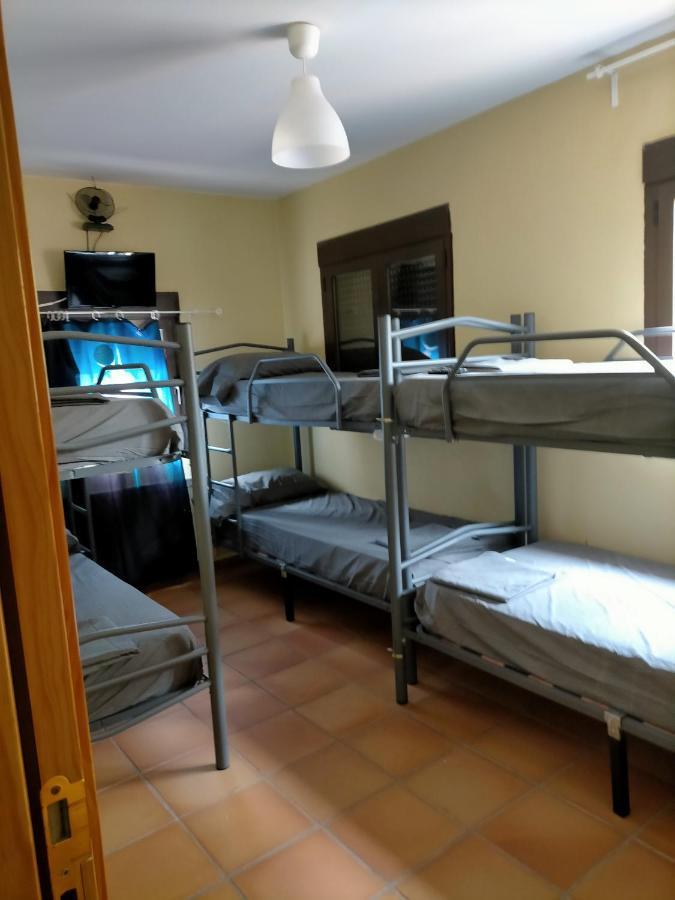 Albergue Santa Barbara Aliaga Bagian luar foto